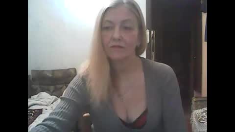 sweet4blonde67 online show from December 22, 6:48 pm