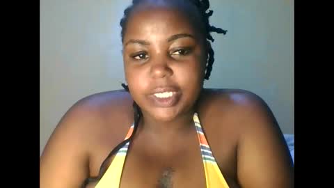 Snapshot of sweet52537 chatting on February 5, 5:32 pm sweet52537 online show from February 5, 5:32 pm