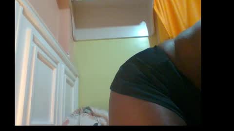 sweet52537 online show from November 27, 10:23 pm