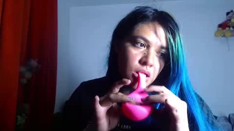 Bubbles online show from January 17, 3:58 am