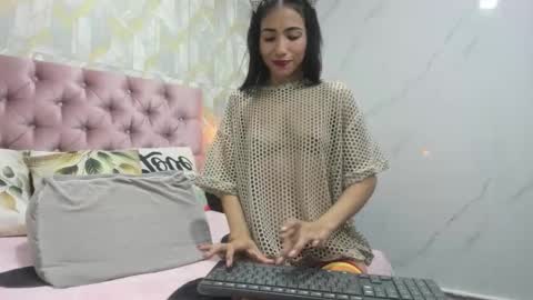 sweet_candy_sex1 online show from November 5, 12:49 am