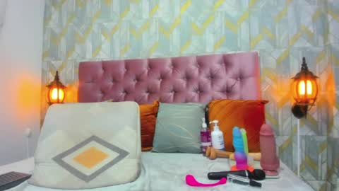 sweet_candy_sex1 online show from July 17, 2:38 am