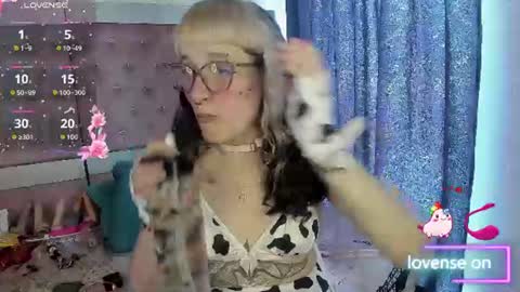  emmili  online show from June 24, 12:48 pm