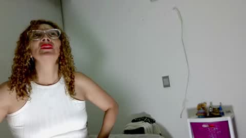 sweet_eve1 online show from February 4, 4:48 am