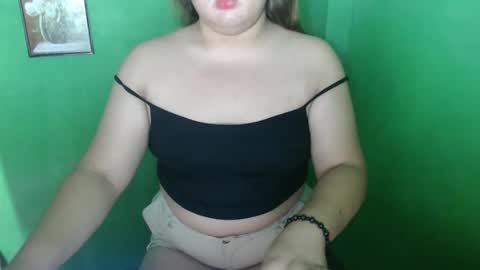Snapshot of sweet_frex123 chatting on September 15, 1:03 am sweet_frex123 online show from September 15, 1:03 am