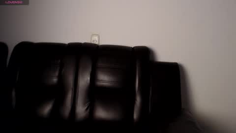 Hannah online show from November 18, 9:54 am