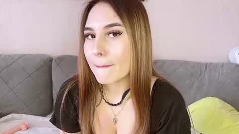 Hello there im Emily Im new here Lets have fun online show from July 24, 11:30 am