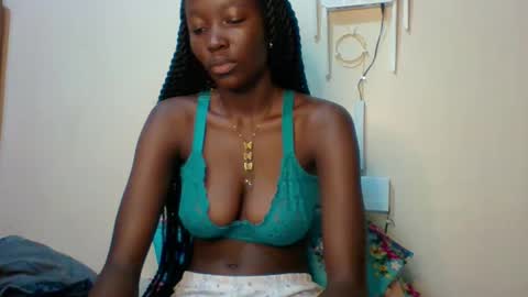 Sweet KCandy online show from May 4, 9:46 am