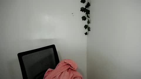 sweet_kyline69 online show from November 23, 6:27 am