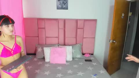 Kathe and Scarlett online show from February 28, 7:46 pm