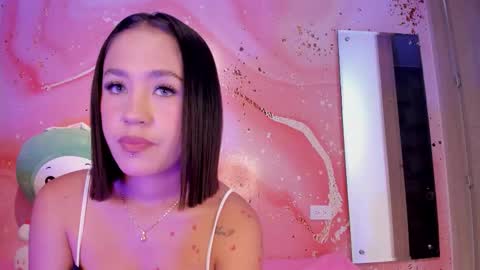 Snapshot of sweet_lemariee_ chatting on October 18, 2:31 pm Lemarie online show from October 18, 2:31 pm
