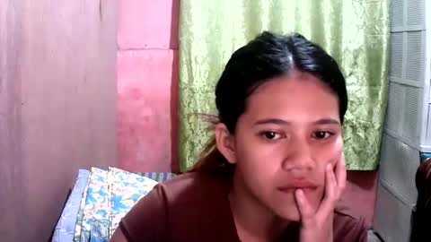 sweet_milkshake2004 online show from October 16, 1:08 am