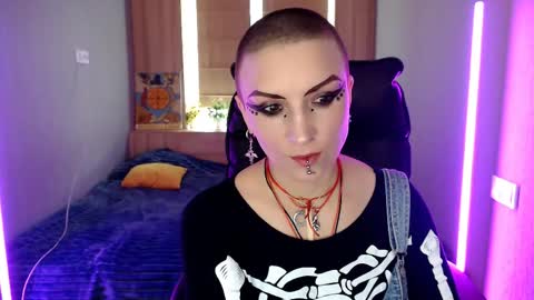 sweet_n_strong online show from April 22, 11:18 am