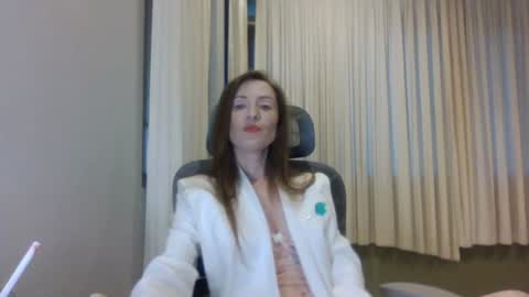 sweet_poeme online show from June 13, 11:40 am