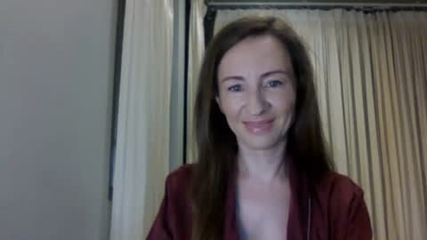 sweet_poeme online show from June 20, 1:36 pm