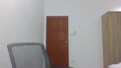 sweet_poeme online show from July 28, 2:13 pm