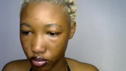 sweet girl online show from June 23, 5:05 am