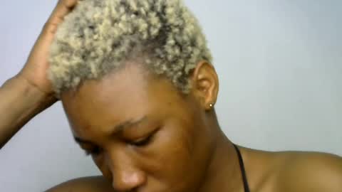 sweet girl online show from July 15, 1:05 pm