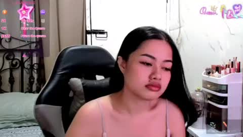 Leah online show from July 3, 3:29 pm