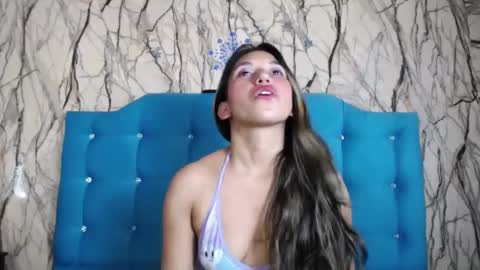 Snapshot of sweet_skylove_ chatting on January 10, 3:58 pm Adriana online show from January 10, 3:58 pm