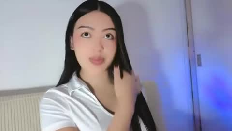 sweet_sophie_7 online show from July 30, 1:50 am