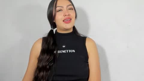 Snapshot of sweet_sophie_7 chatting on January 10, 6:49 pm sweet_sophie_7 online show from January 10, 6:49 pm