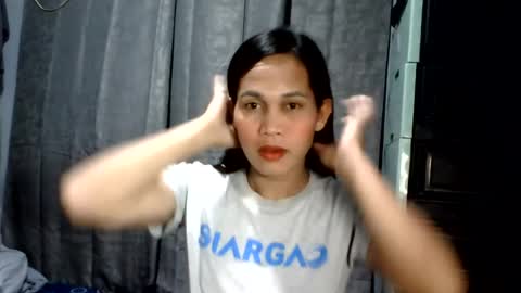 HI IM MONA AND IM YOUR NEXT WIFE online show from July 2, 1:39 pm
