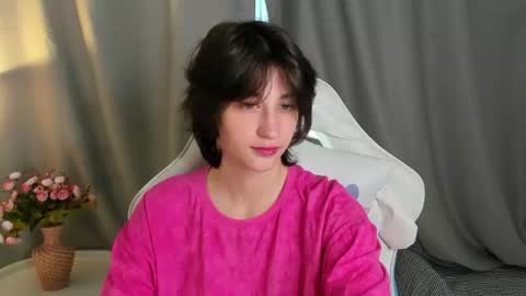 Carolina Lu online show from June 19, 2:16 am