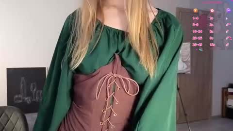 sweet_zz_gold online show from September 9, 11:15 pm