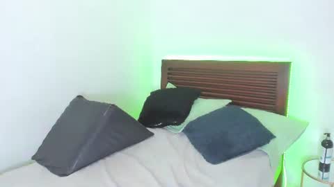 sweetafrican_squirt1 online show from June 12, 3:14 am