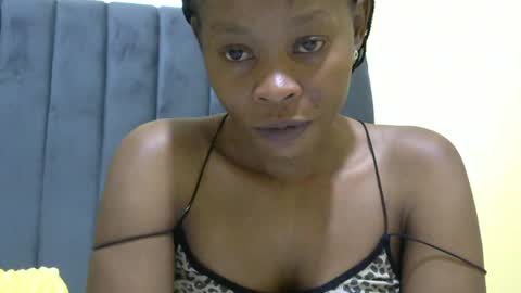 LIANAH online show from June 18, 9:47 am