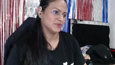 Snapshot of sweetalmaa chatting on September 23, 1:31 pm Alma online show from September 23, 1:31 pm