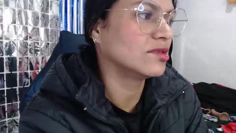 Snapshot of sweetalmaa chatting on September 25, 9:30 am Alma online show from September 25, 9:30 am