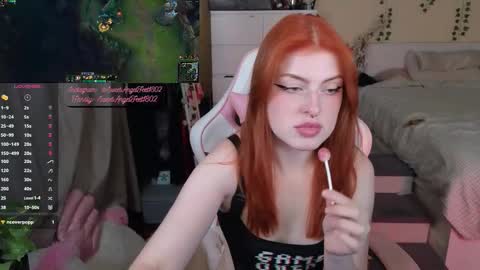 Snapshot of sweetangel_striptease chatting on September 30, 7:08 pm SweetAngel Striptease online show from September 30, 7:08 pm