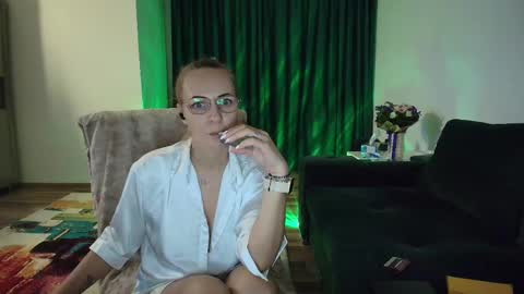 Ania online show from February 16, 9:38 pm