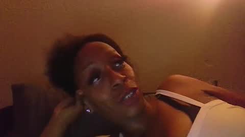 Snapshot of sweetaztea chatting on February 8, 9:46 am sweetaztee online show from February 8, 9:46 am