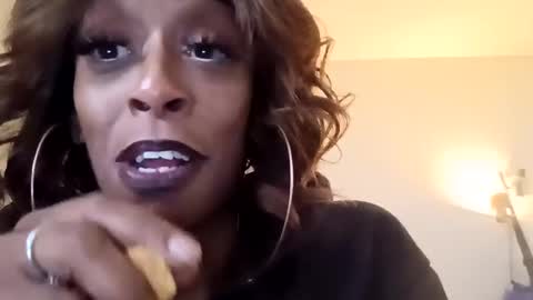 Snapshot of sweetaztea chatting on January 9, 9:26 pm sweetaztee online show from January 9, 9:26 pm