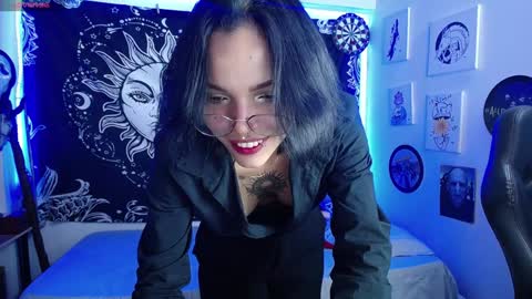 sweetbitter_ online show from December 14, 7:03 pm