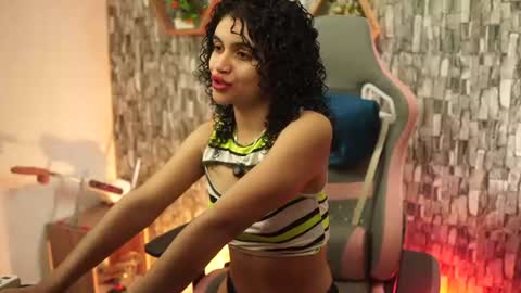 Salom independent model online show from July 1, 8:30 pm
