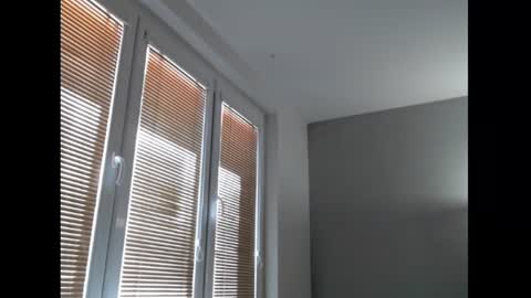 Sweetboobs85h online show from July 5, 8:42 am