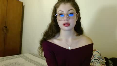 sweetcalm_ online show from June 11, 3:58 am
