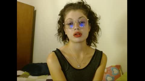 sweetcalm_ online show from April 21, 3:35 am