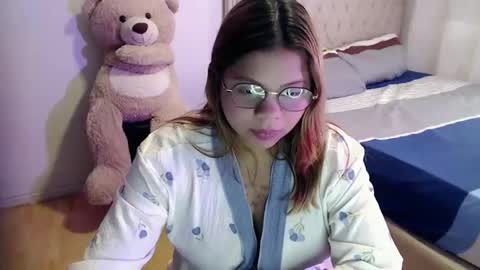 Snapshot of sweetcristalh chatting on October 13, 6:54 pm Cristal online show from October 13, 6:54 pm