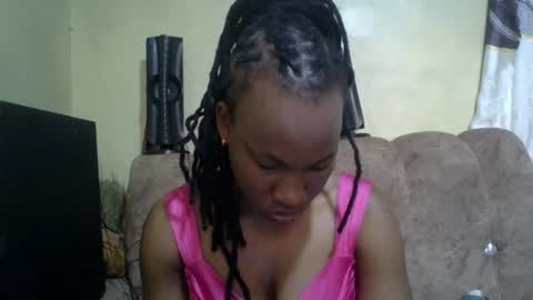 sweetdiva2012 online show from January 6, 4:05 am