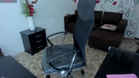 Snapshot of sweetfabianaxl chatting on December 17, 7:15 pm Fabiana online show from December 17, 7:15 pm
