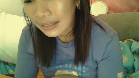Snapshot of sweetfilipinawet chatting on January 3, 12:22 am Stacy online show from January 3, 12:22 am