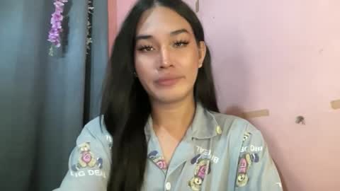 sweetgirl_rhainexxx online show from April 4, 2:21 am