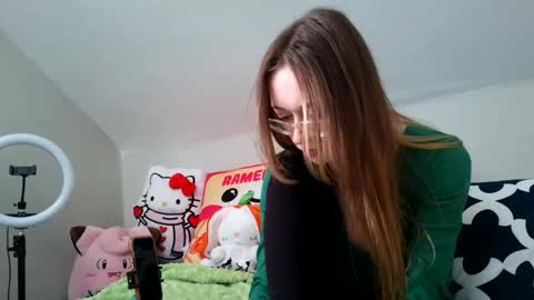 sweetgirlls online show from March 17, 6:56 pm