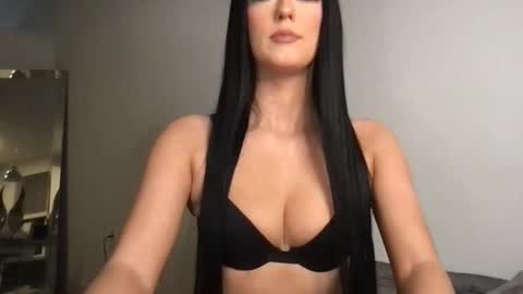 Gracie  online show from November 12, 3:26 am