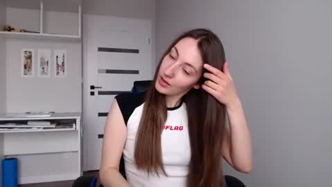 Emma  online show from June 18, 9:14 am